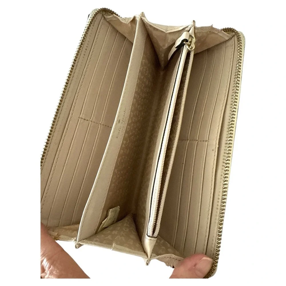 Kate Spade Madison Wallet - Picture 3 of 7